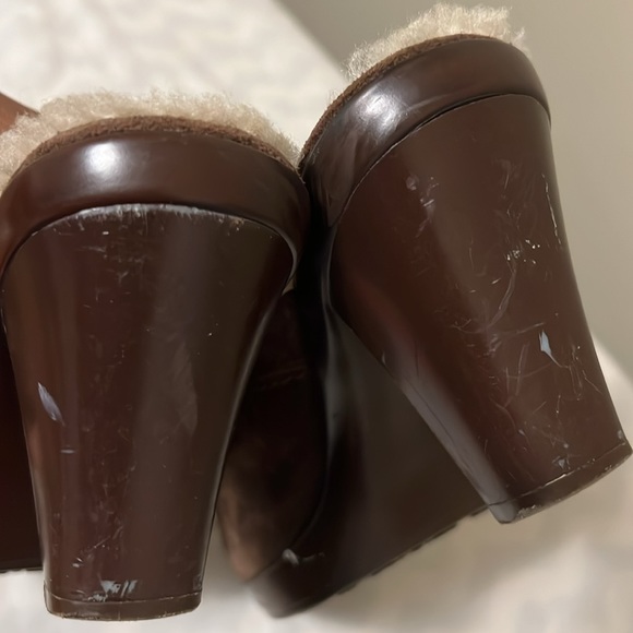 UGG, Brown Color, Heel Out, Belt Buckle Strap, Close Toe Heels, Size 9 - Picture 14 of 15